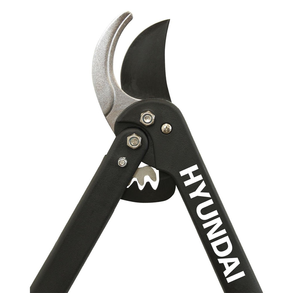 Hyundai 54 cm Mellévágós fogasléces ágvágó