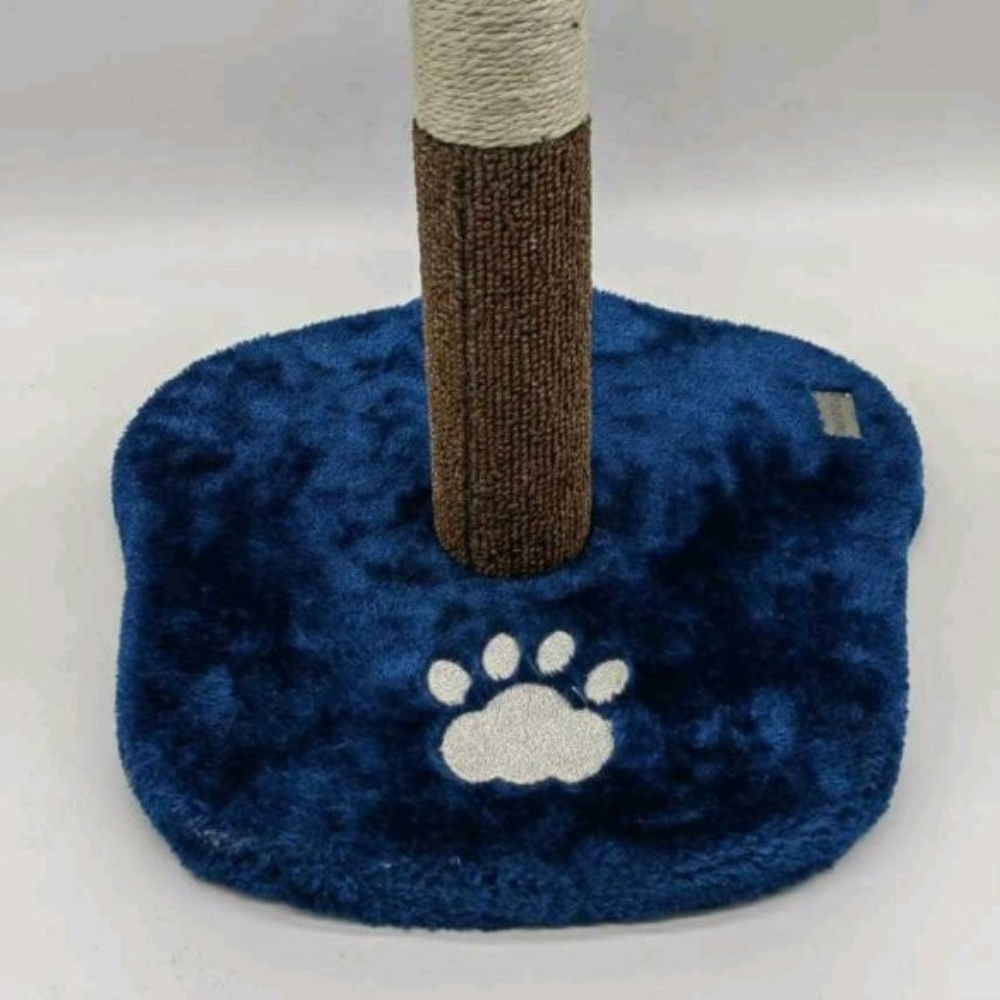 Macskakaparó szőnyeggel és labdával