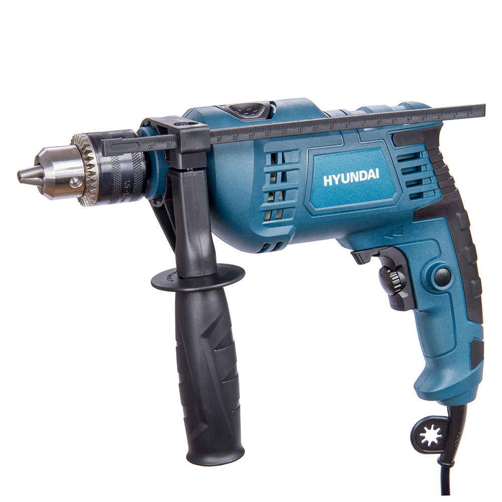 Hyundai HYD-221A Ütvefúró, 900W Teljesítmény