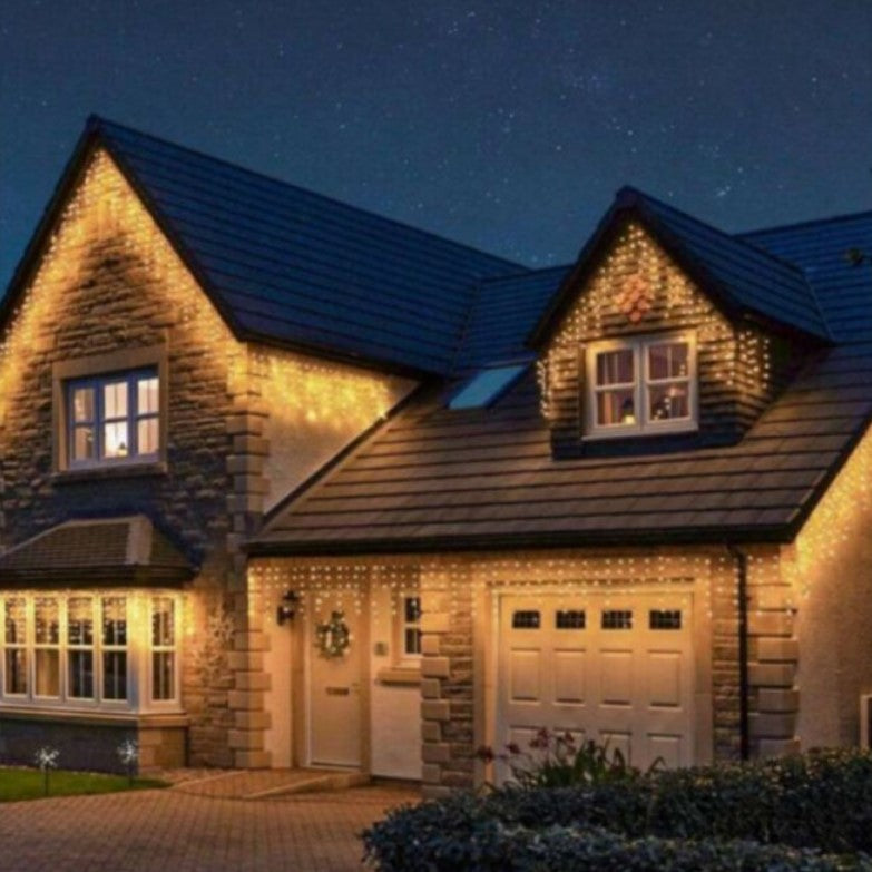 25 m-es 500 LED-es Toldható Csurgó Jégcsap Fényfüzér – LED Icicle Light, melegfehér